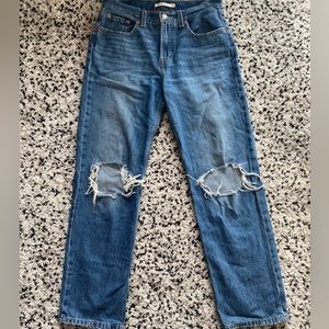 Levi’s Women’s Mid-Rise Low Pro Straight Jeans